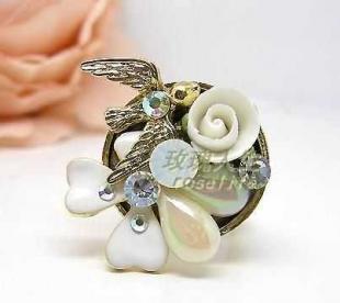 0法國JULIE正品戒指白薔薇幸運草_禮品、工藝品、飾品_世界工廠網中國產品信息庫